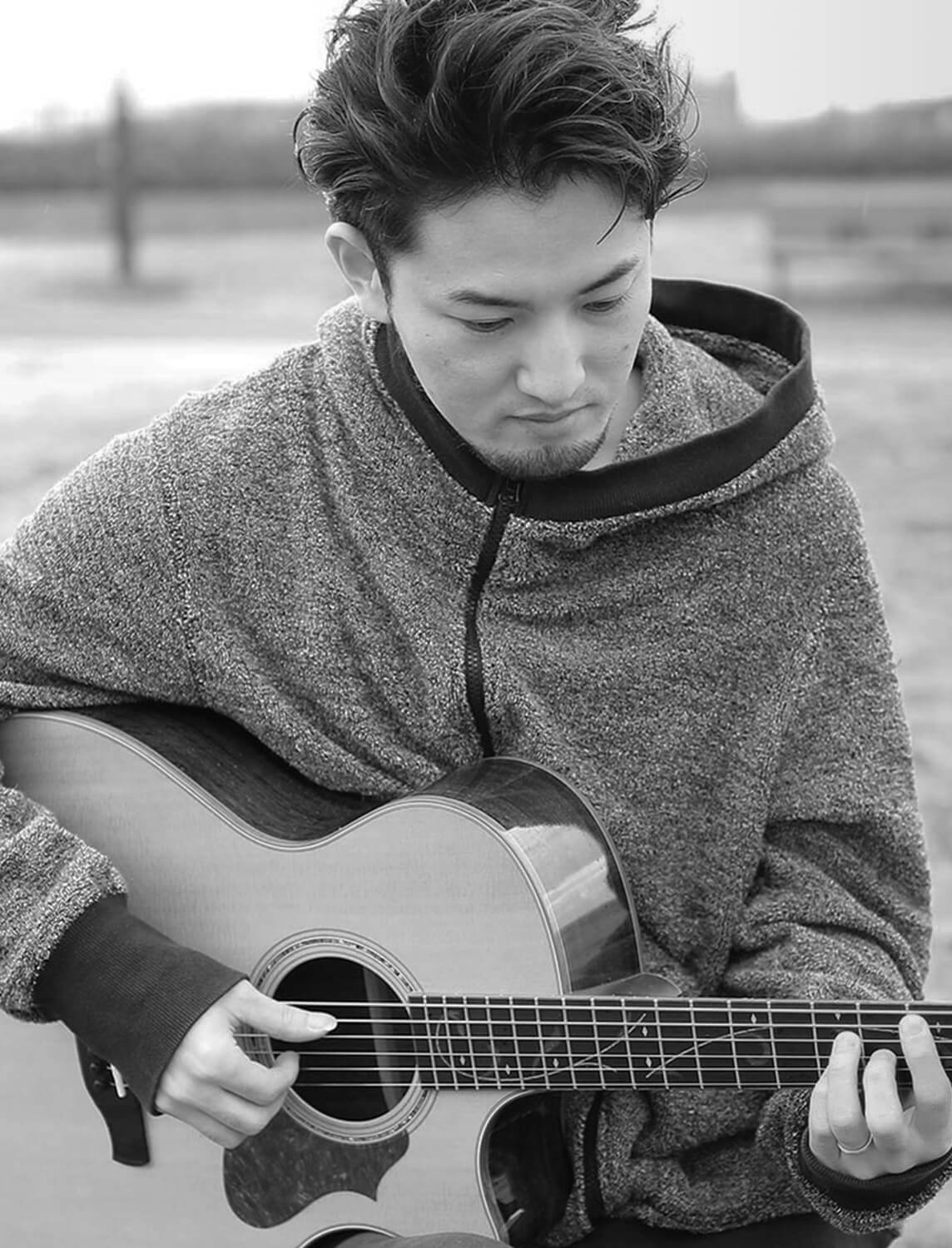 Seiji Igusa, acoustic guitarist & composer