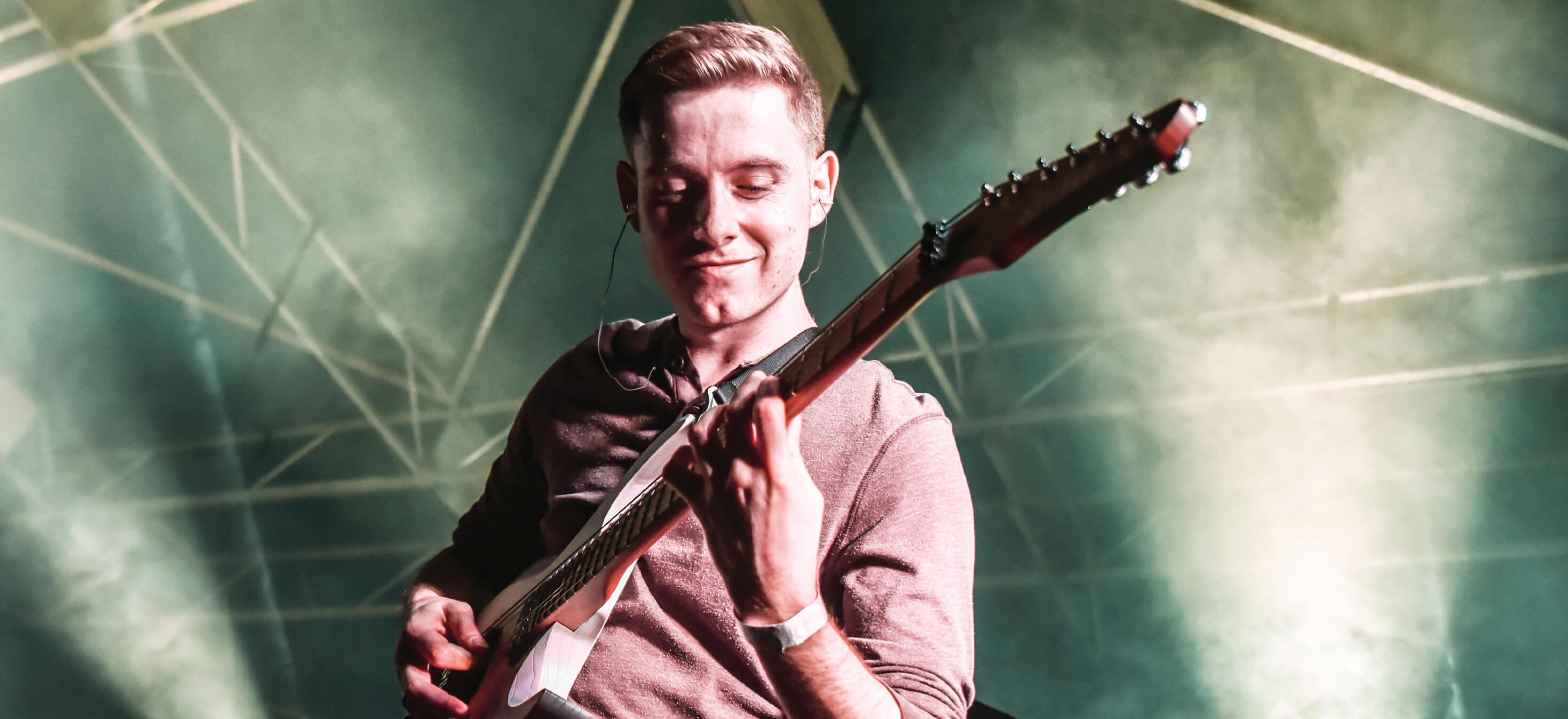 Syncatto, Charlie Robbins, Professional Guitarist